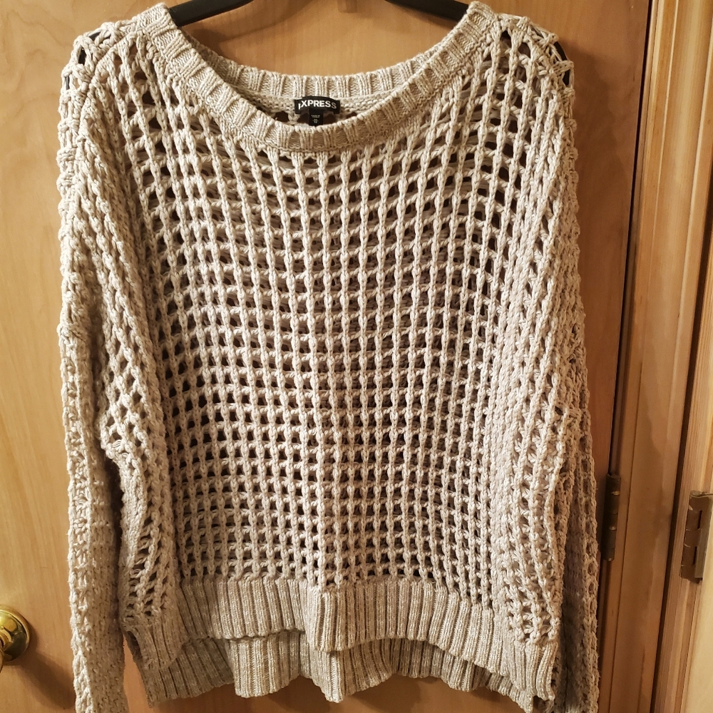 Express beige sweater size M